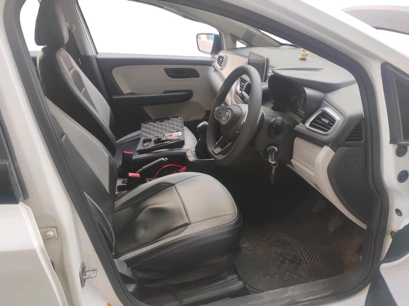 2022 Tata ALTROZ XM PLUS PETROL, Petrol, Manual, 45,490 km, interior