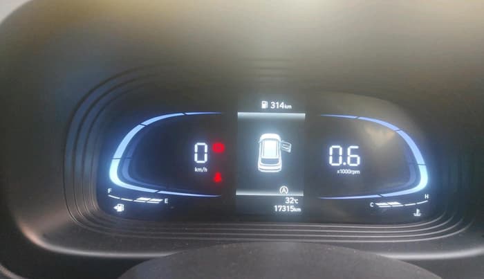 2024 Hyundai VENUE S 1.2, Petrol, Manual, 17,315 km, interior