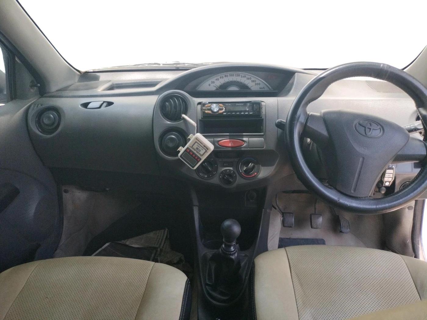 2012 Toyota Etios GD, Diesel, Manual, 1,96,649 km, interior