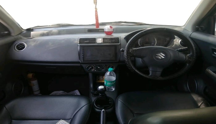 2010 Maruti Swift VXI, CNG, Manual, 1,01,879 km, interior