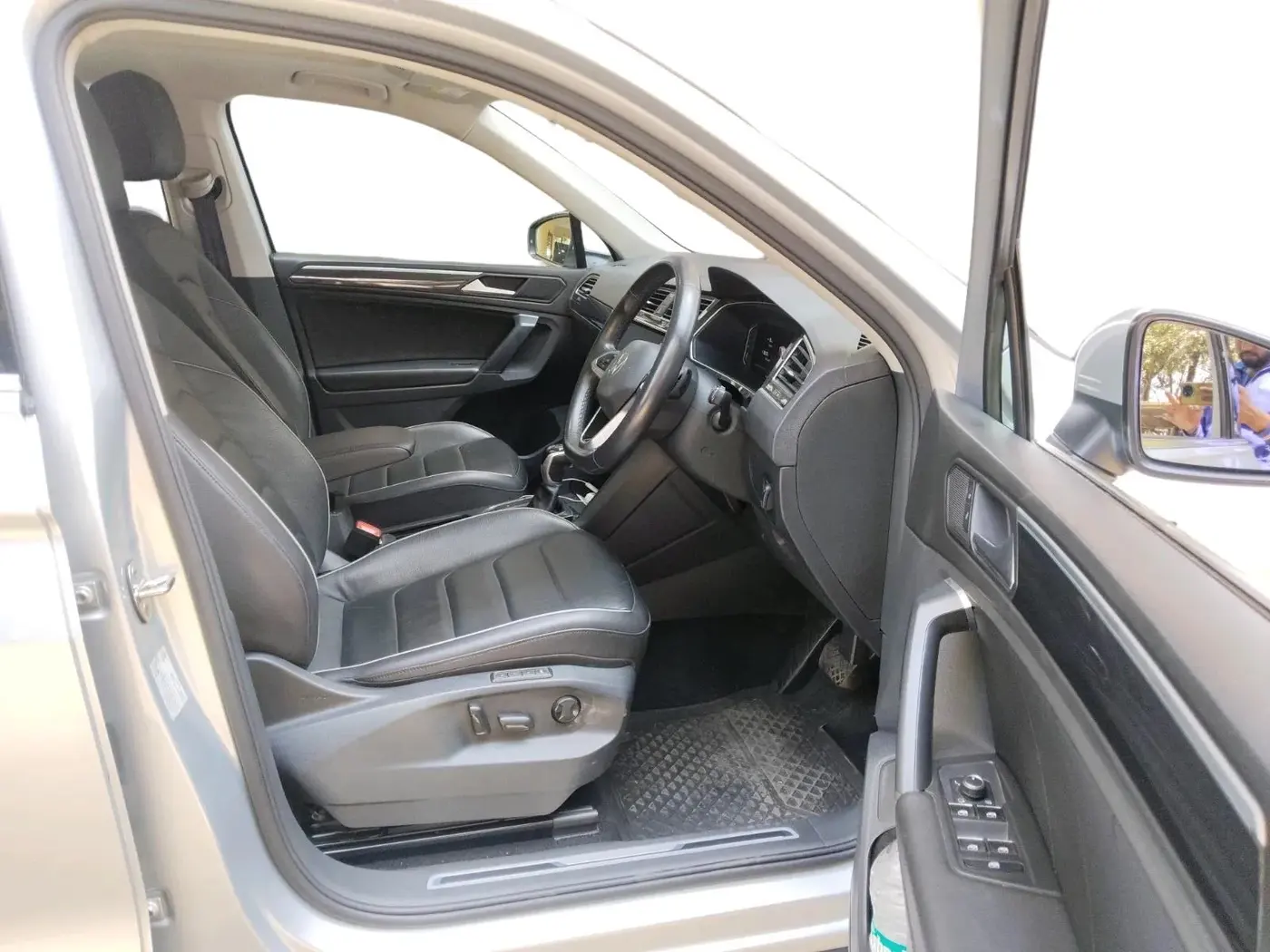 2022 Volkswagen TIGUAN ELEGANCE 2.0 TSI DSG, Petrol, Automatic, 34,987 km, interior