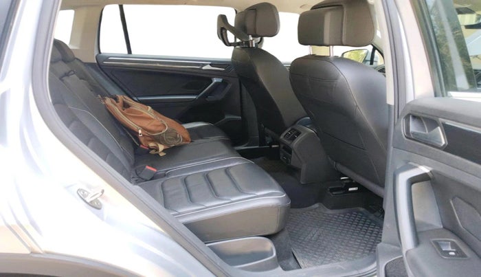 2022 Volkswagen TIGUAN ELEGANCE 2.0 TSI DSG, Petrol, Automatic, 34,987 km, interior