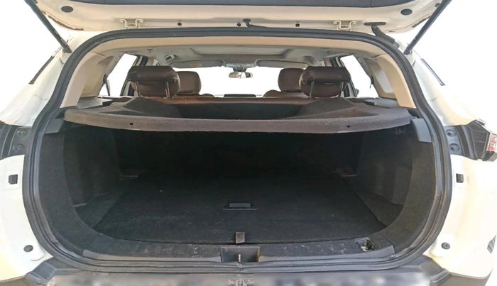 2022 Tata Harrier XTA 2.0L KRYOTEC PLUS, Diesel, Automatic, 73,927 km, exterior