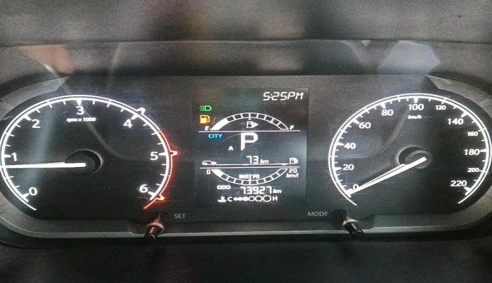 2022 Tata Harrier XTA 2.0L KRYOTEC PLUS, Diesel, Automatic, 73,927 km, interior