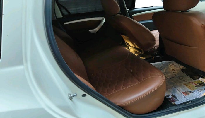 2013 Renault Duster RXL PETROL, Petrol, Manual, 76,412 km, interior