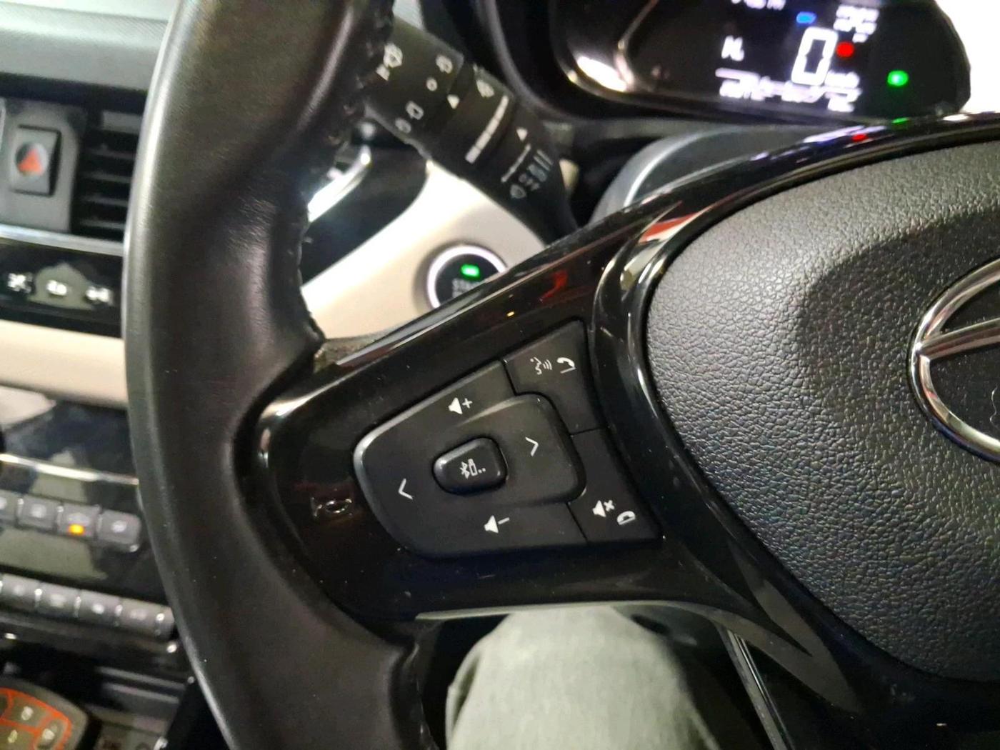 2021 Tata NEXON XZA PLUS SUNROOF PETROL, Petrol, Automatic, 25,877 km, interior