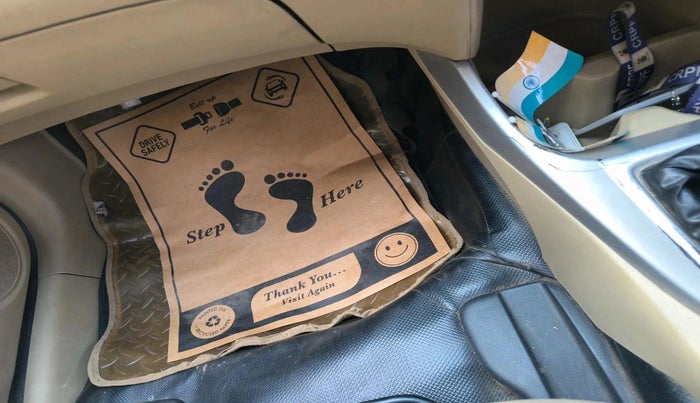 2010 Honda City 1.5L I-VTEC V MT, Petrol, Manual, 1,10,263 km, interior