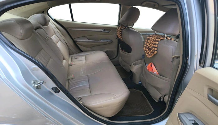 2010 Honda City 1.5L I-VTEC V MT, Petrol, Manual, 1,10,263 km, interior