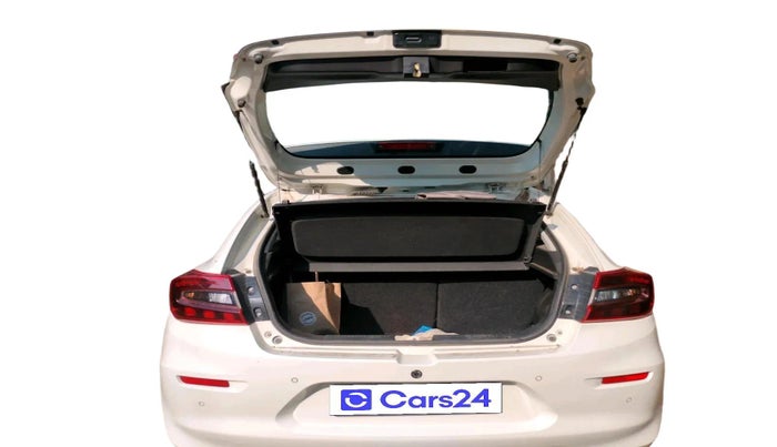 2024 Maruti Baleno DELTA 1.2 AGS, Petrol, Automatic, 18,691 km, exterior