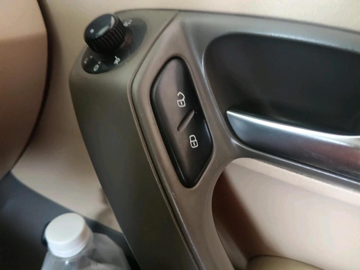 2015 Volkswagen Vento HIGHLINE 1.5 AT, Diesel, Automatic, 1,95,328 km, interior