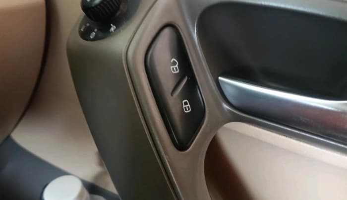 2015 Volkswagen Vento HIGHLINE 1.5 AT, Diesel, Automatic, 1,95,328 km, interior