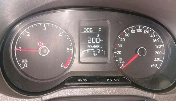 2015 Volkswagen Vento HIGHLINE 1.5 AT, Diesel, Automatic, 1,95,328 km, interior