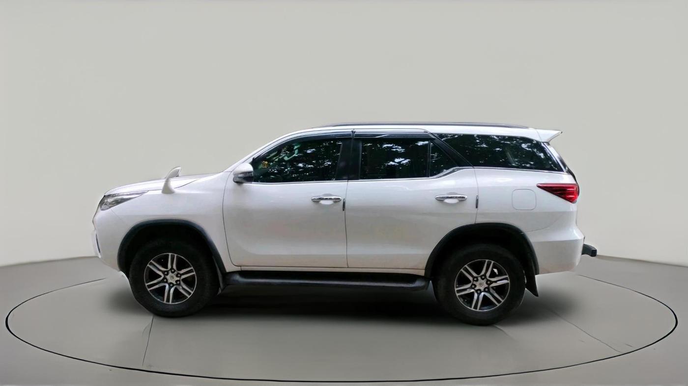 2018 Toyota Fortuner 2.8 4X2 MT, Diesel, Manual, 1,17,531 km, exterior
