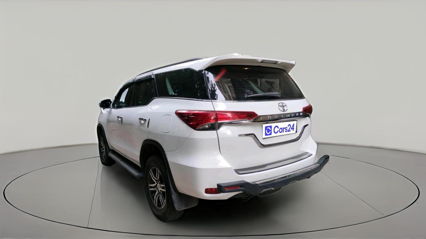 2018 Toyota Fortuner 2.8 4X2 MT, Diesel, Manual, 1,17,531 km, exterior