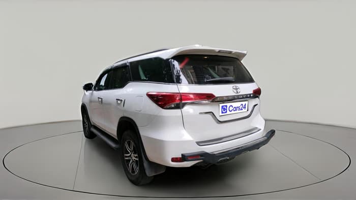 2018 Toyota Fortuner 2.8 4X2 MT, Diesel, Manual, 1,17,531 km, exterior
