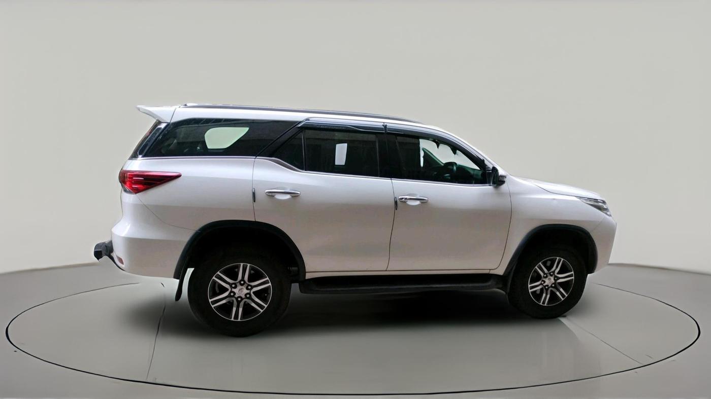 2018 Toyota Fortuner 2.8 4X2 MT, Diesel, Manual, 1,17,531 km, exterior