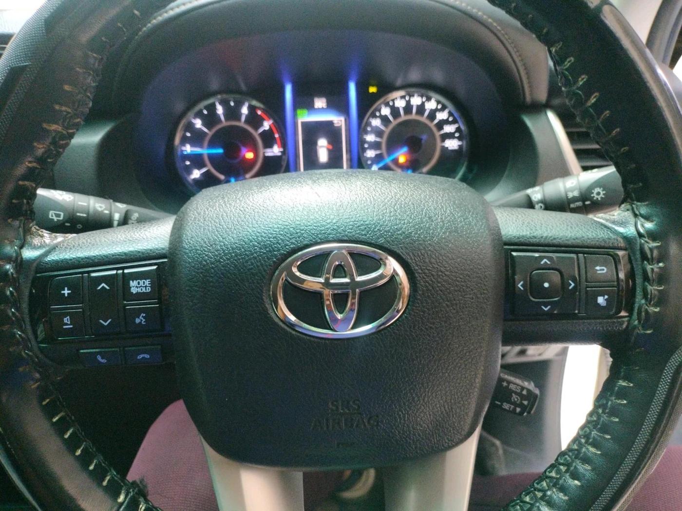 2018 Toyota Fortuner 2.8 4X2 MT, Diesel, Manual, 1,17,531 km, interior