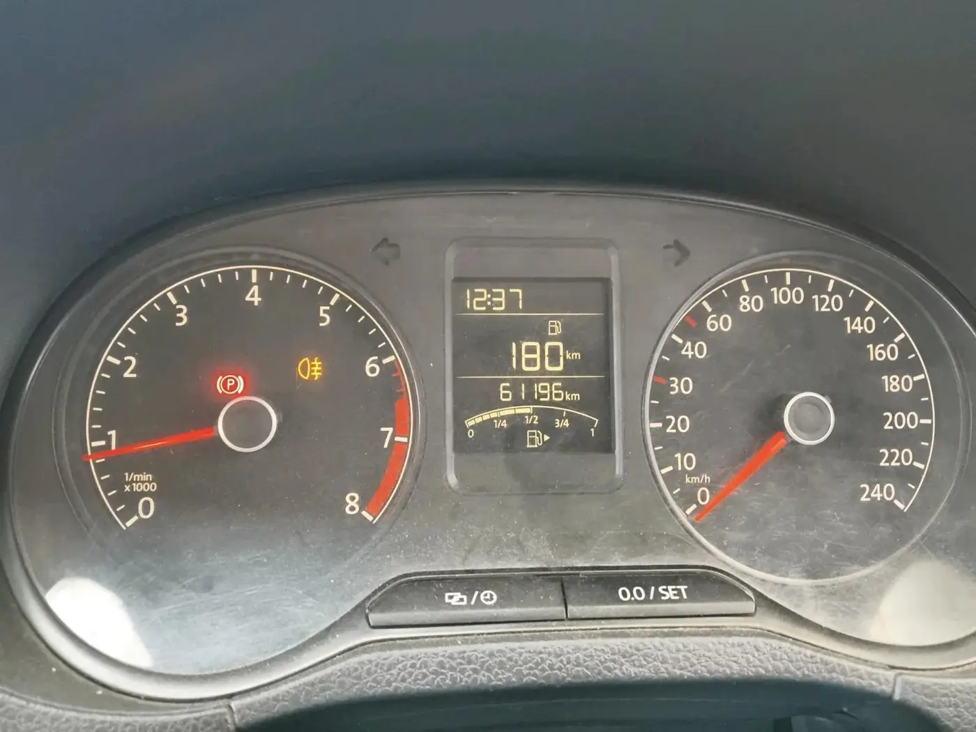 2016 Volkswagen Ameo COMFORTLINE 1.2L, Petrol, Manual, 61,196 km, interior