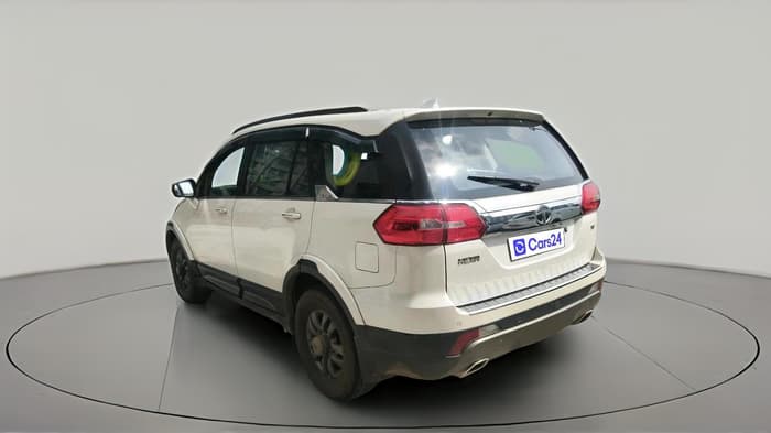 2017 Tata Hexa XT 4X2 7 STR, Diesel, Manual, 1,34,123 km, exterior