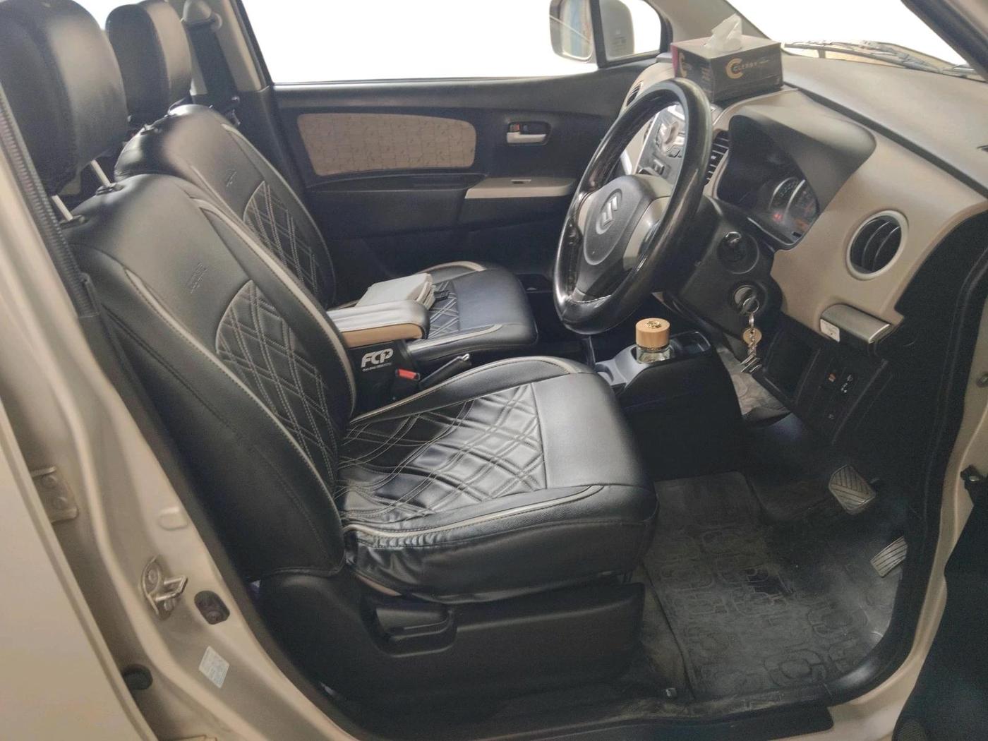 2016 Maruti Wagon R 1.0 VXI AMT, Petrol, Automatic, 66,378 km, interior