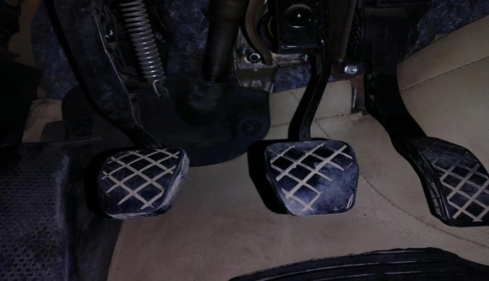 2014 Volkswagen Polo HIGHLINE1.2L, Petrol, Manual, 1,37,764 km, interior