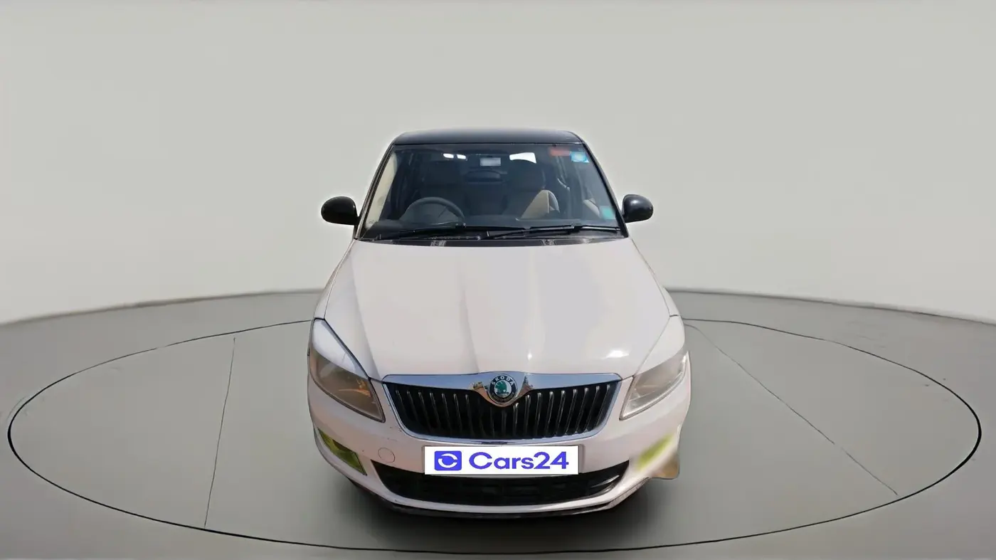 2012 Skoda Fabia AMBITION PLUS 1.2 TDI CR, Diesel, Manual, 1,27,500 km, exterior