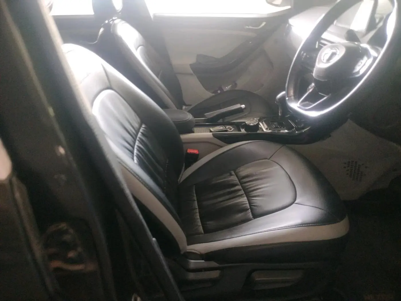 2020 Tata NEXON XZA PLUS (O) PETROL, Petrol, Automatic, 47,973 km, interior