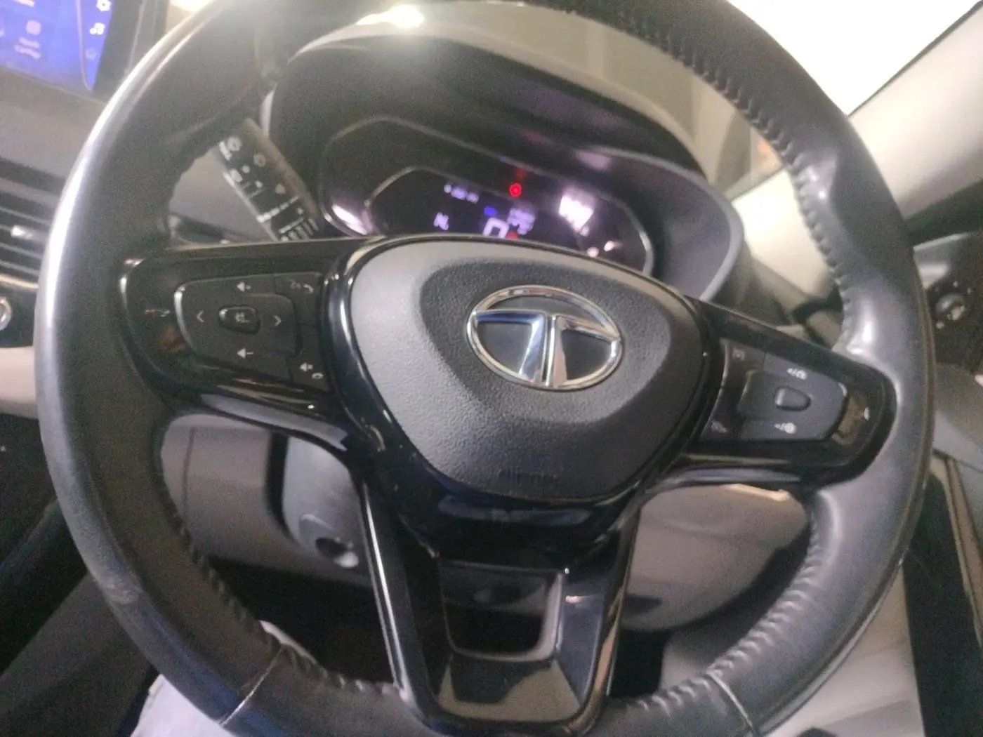 2020 Tata NEXON XZA PLUS (O) PETROL, Petrol, Automatic, 47,973 km, interior