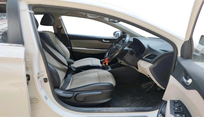 2018 Hyundai Verna 1.6 VTVT SX O, Petrol, Manual, 70,095 km, interior