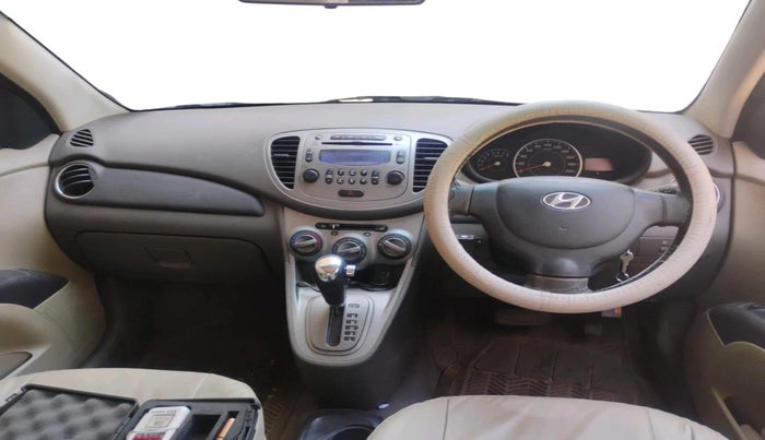 2011 Hyundai i10 SPORTZ 1.2 AT, CNG, Automatic, 84,592 km, interior