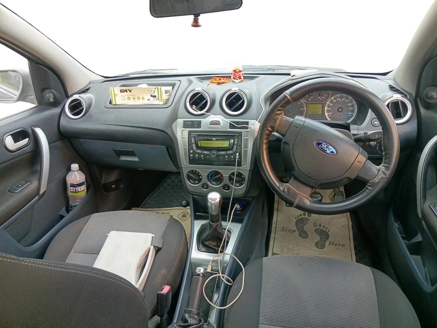 2012 Ford Fiesta Classic SXI 1.6 PETROL, Petrol, Manual, 1,07,866 km, interior