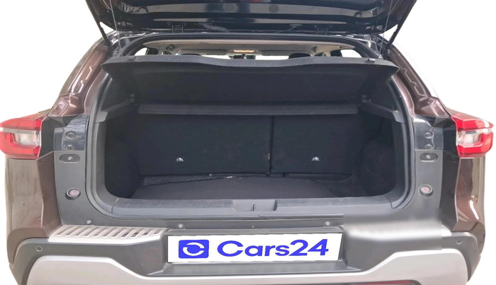 2023 Nissan MAGNITE XV PREMIUM TURBO CVT DUAL TONE, Petrol, Automatic, 11,217 km, exterior