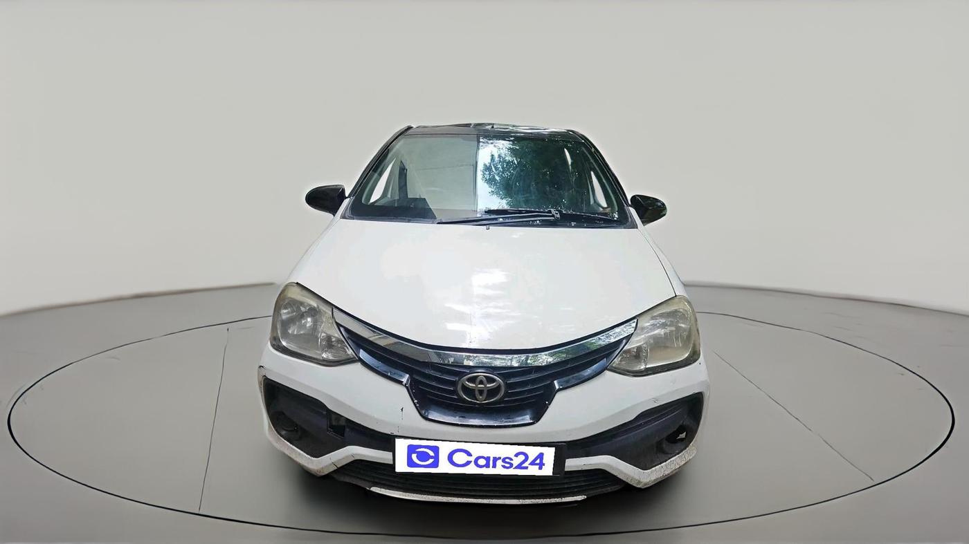 2013 Toyota Etios Liva GD, Diesel, Manual, 1,40,586 km, exterior