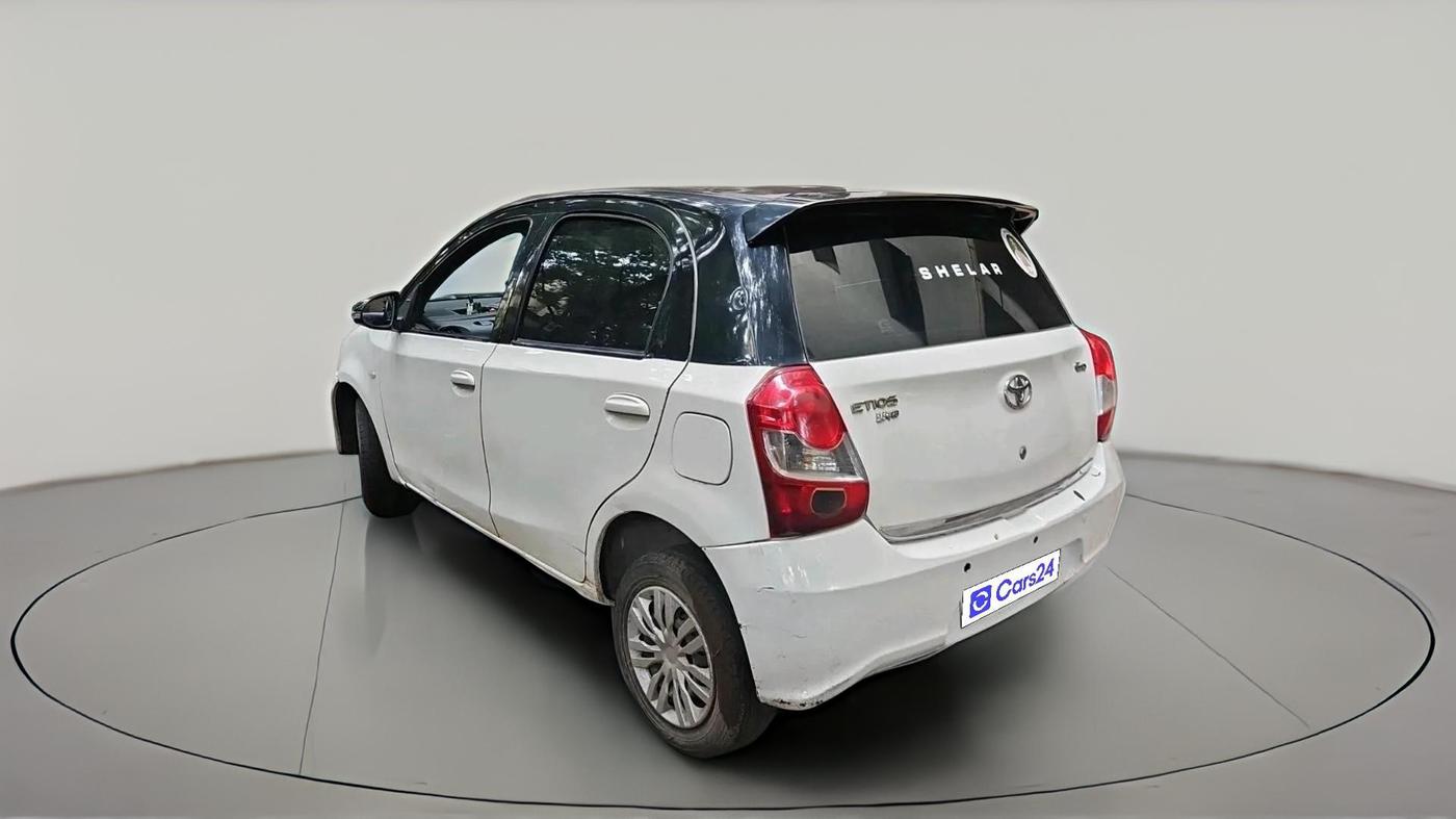 2013 Toyota Etios Liva GD, Diesel, Manual, 1,40,586 km, exterior