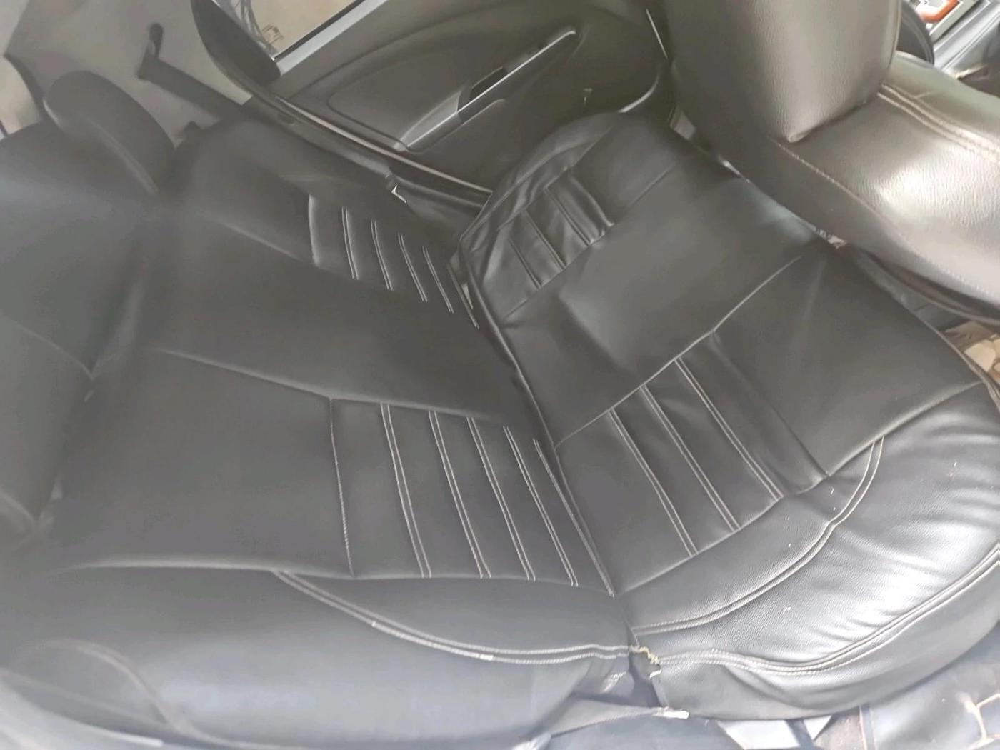 2013 Toyota Etios Liva GD, Diesel, Manual, 1,40,586 km, interior