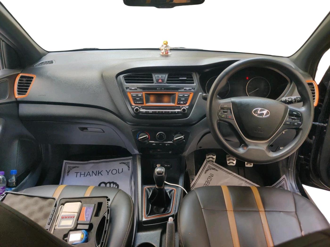 2016 Hyundai i20 Active 1.2 S, CNG, Manual, 1,05,061 km, interior