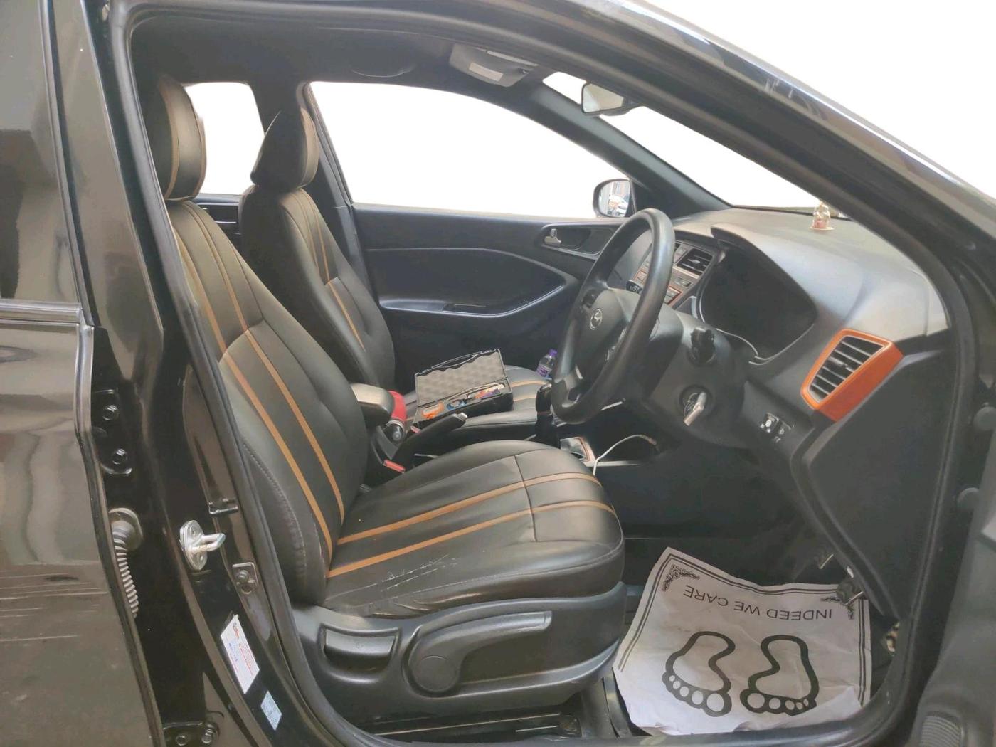2016 Hyundai i20 Active 1.2 S, CNG, Manual, 1,05,061 km, interior