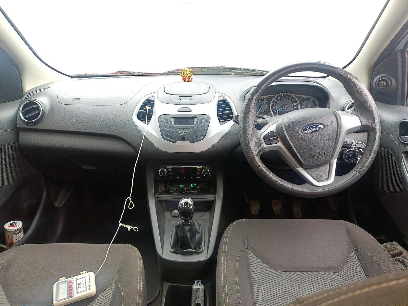 2016 Ford New Figo TITANIUM 1.2 PETROL MT, Petrol, Manual, 41,750 km, interior