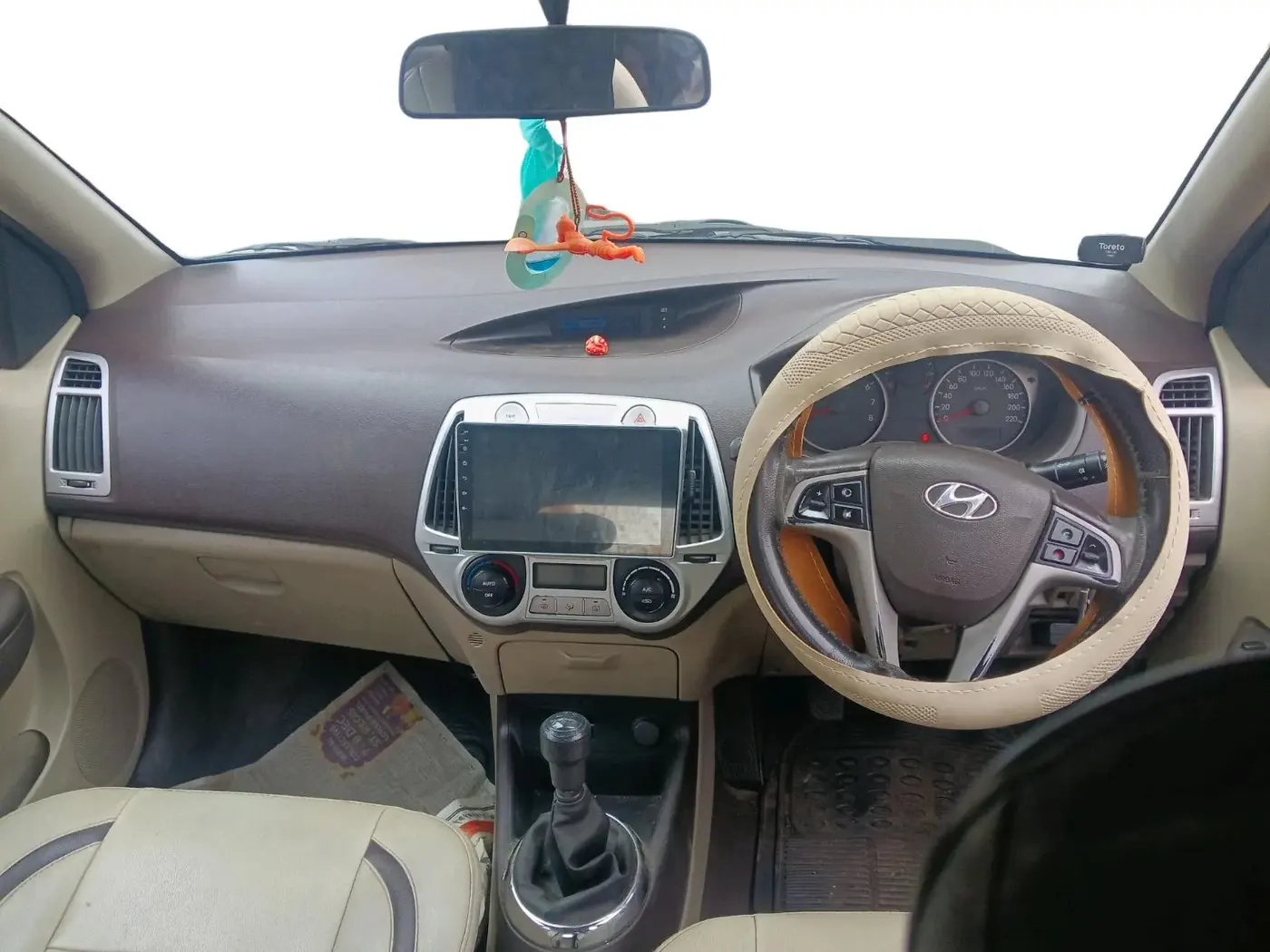 2011 Hyundai i20 SPORTZ 1.2, Petrol, Manual, 1,07,028 km, interior