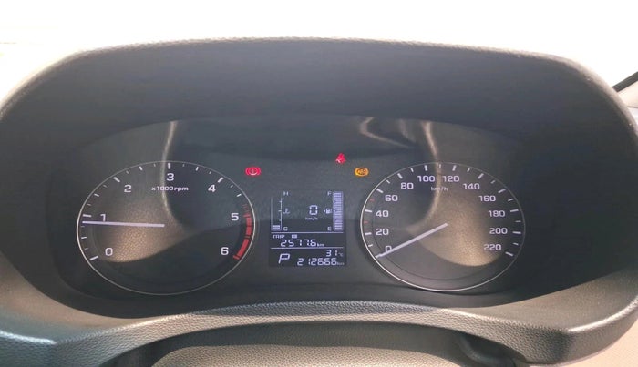 2016 Hyundai Creta SX PLUS AT 1.6 DIESEL, Diesel, Automatic, 2,12,666 km, interior