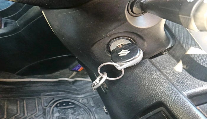 2012 Maruti Swift VDI, Diesel, Manual, 1,18,000 km, interior