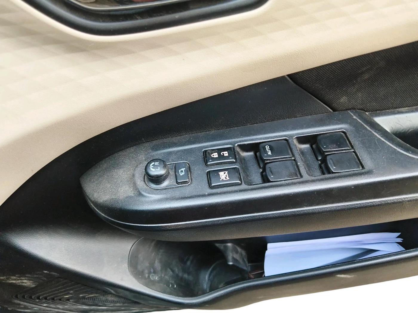 2025 Maruti Dzire VXi CNG, CNG, Manual, 11,510 km, interior