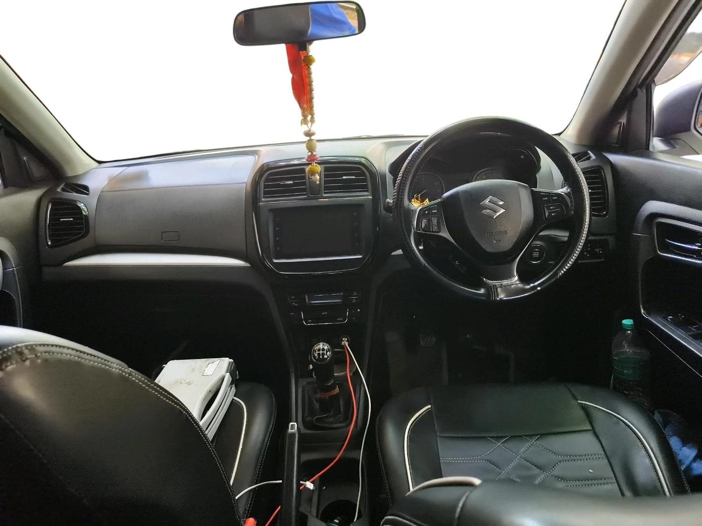 2022 Maruti BREZZA ZXI, Petrol, Manual, 1,00,360 km, interior