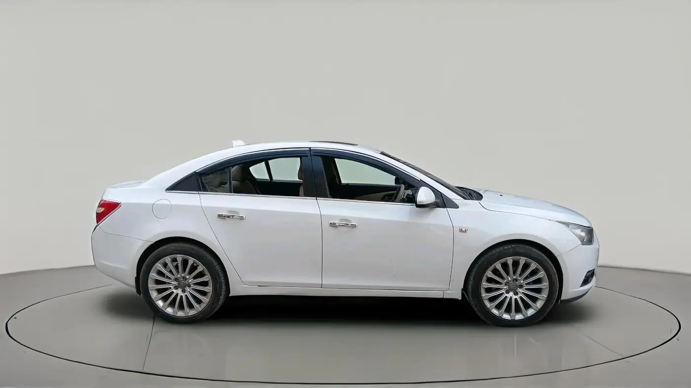 2012 Chevrolet Cruze LTZ AT, Diesel, Automatic, 87,004 km, exterior