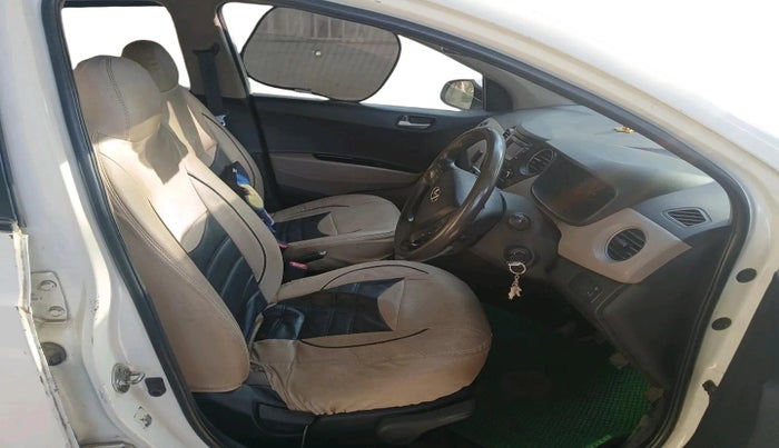 2015 Hyundai Xcent S 1.1 CRDI, Diesel, Manual, 1,16,661 km, interior