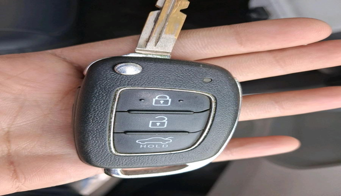 2019 Hyundai GRAND I10 NIOS SPORTZ 1.2 KAPPA VTVT, CNG, Manual, 81,205 km, interior