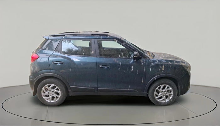 2023 Mahindra XUV300 W8 1.5 DIESEL, Diesel, Manual, 38,362 km, exterior