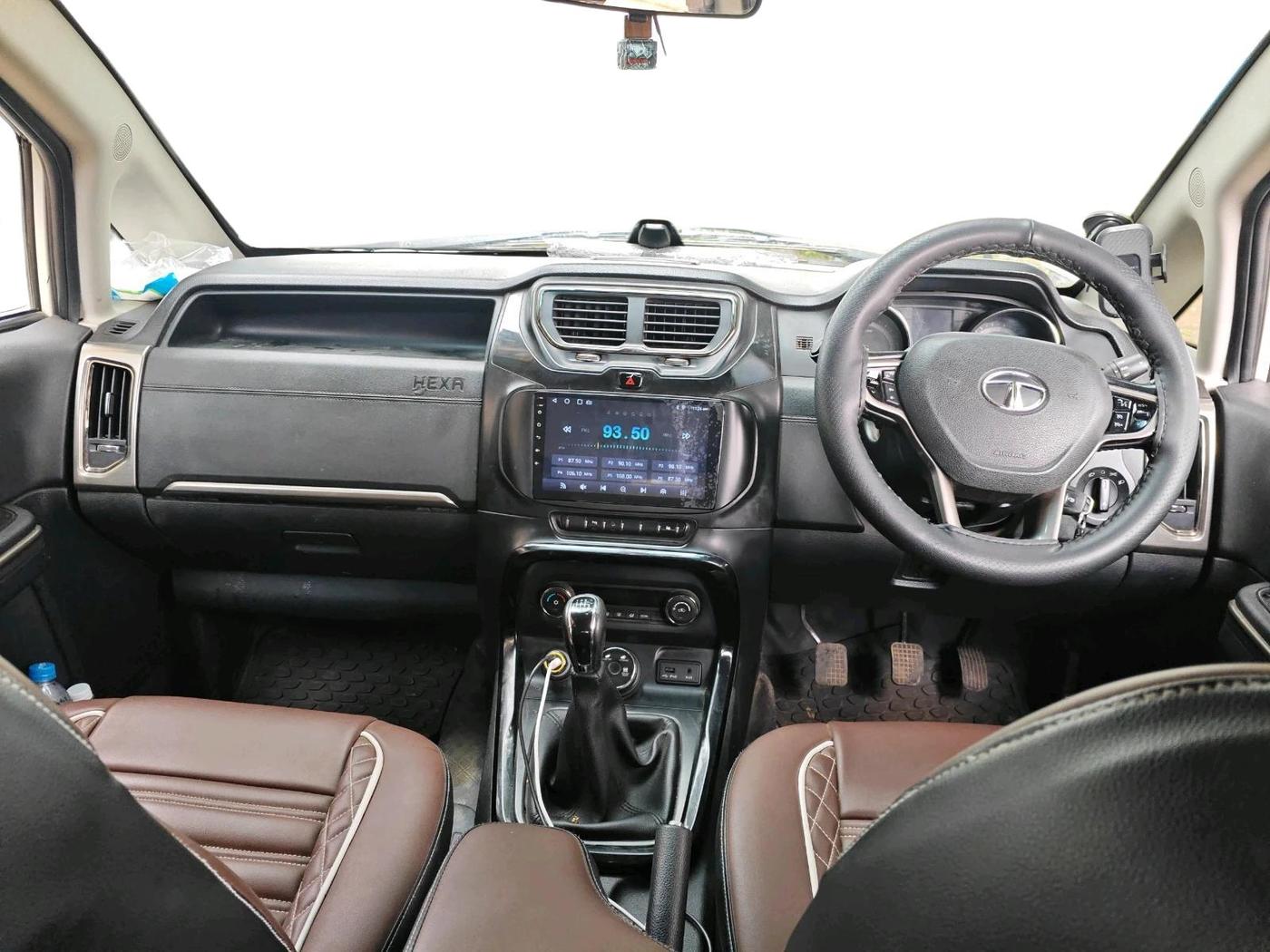 2018 Tata Hexa XT 4X2 7 STR, Diesel, Manual, 1,61,669 km, interior