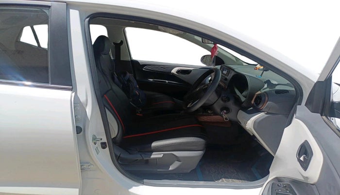 2025 Hyundai AURA S 1.2 CNG, CNG, Manual, 8,285 km, interior