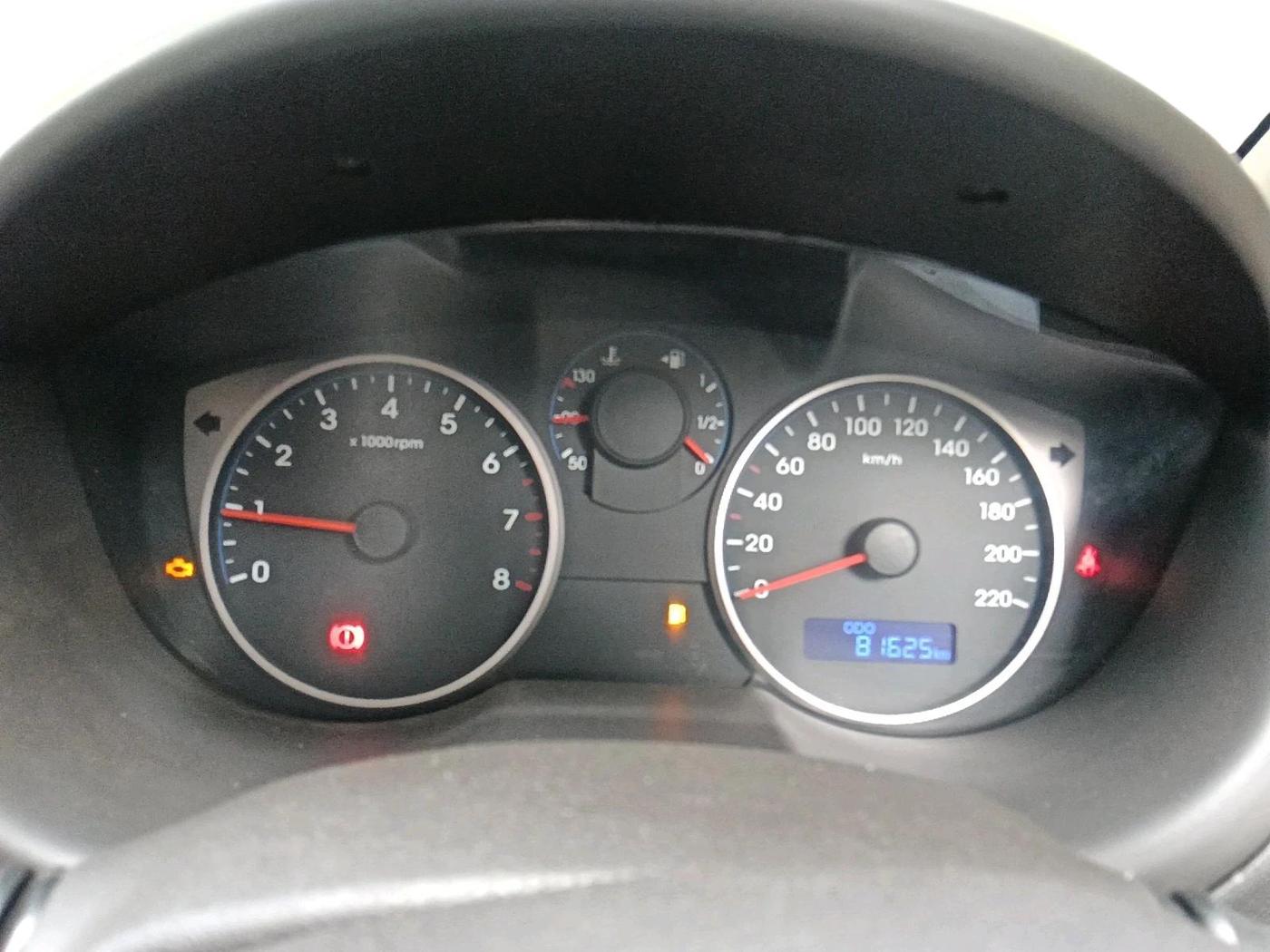 2012 Hyundai i20 SPORTZ 1.2, Petrol, Manual, 81,624 km, interior